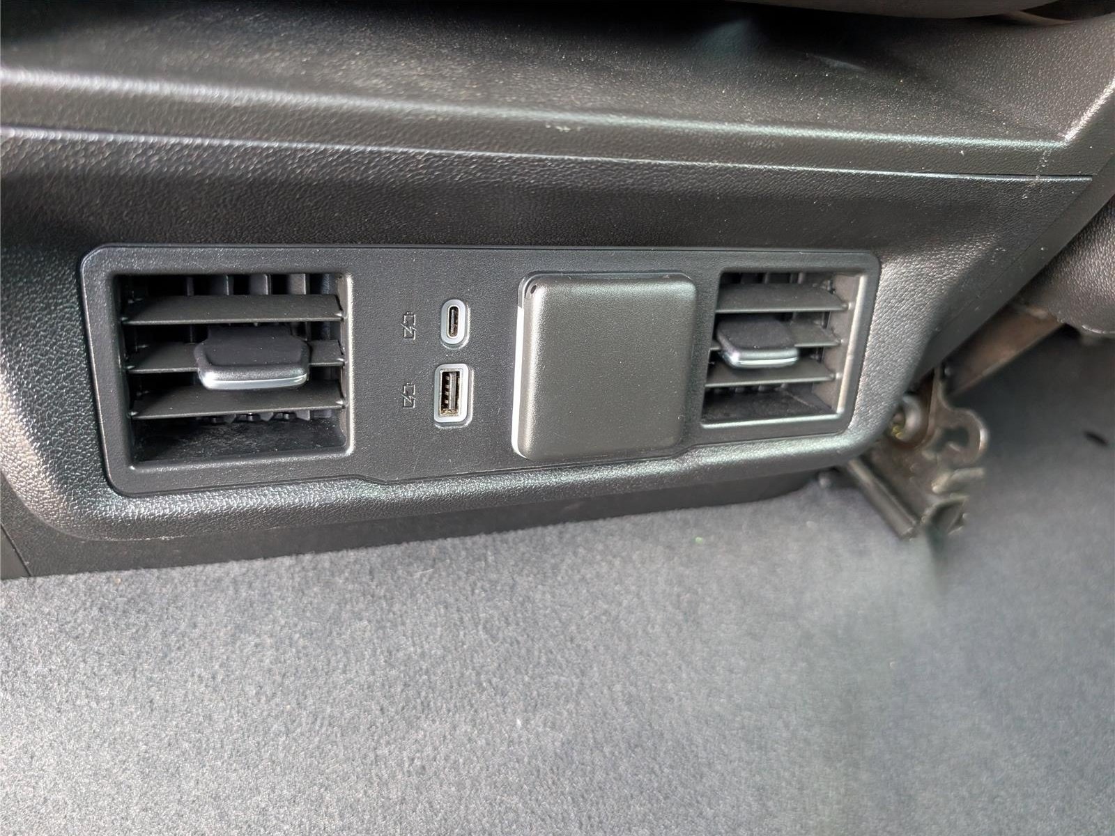 Used 2024 Chevrolet Silverado 2500 LTZ AWD/4WD image 14