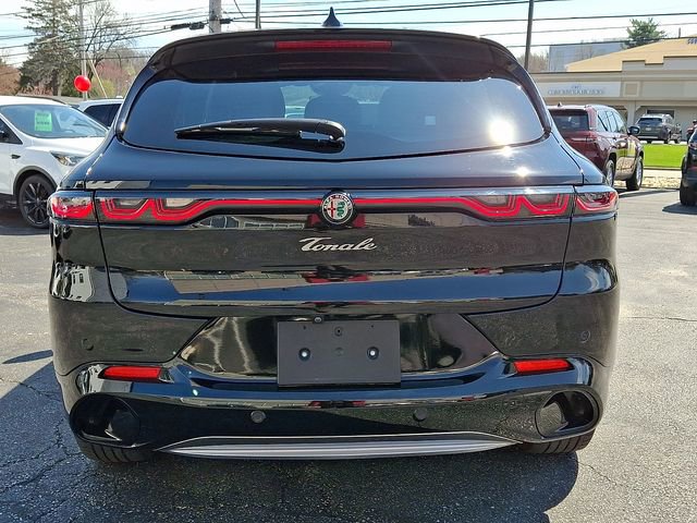 Used 2024 Alfa Romeo Tonale Ti w/ Premium Interior Package image 5
