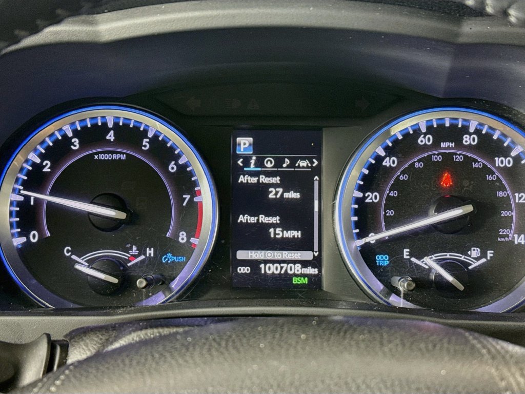 Used 2019 Toyota Highlander XLE AWD/4WD image 13