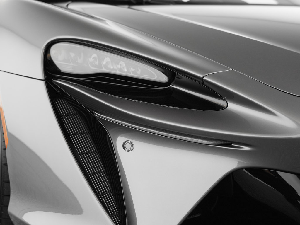 New 2026 McLaren Artura Spider RWD image 43