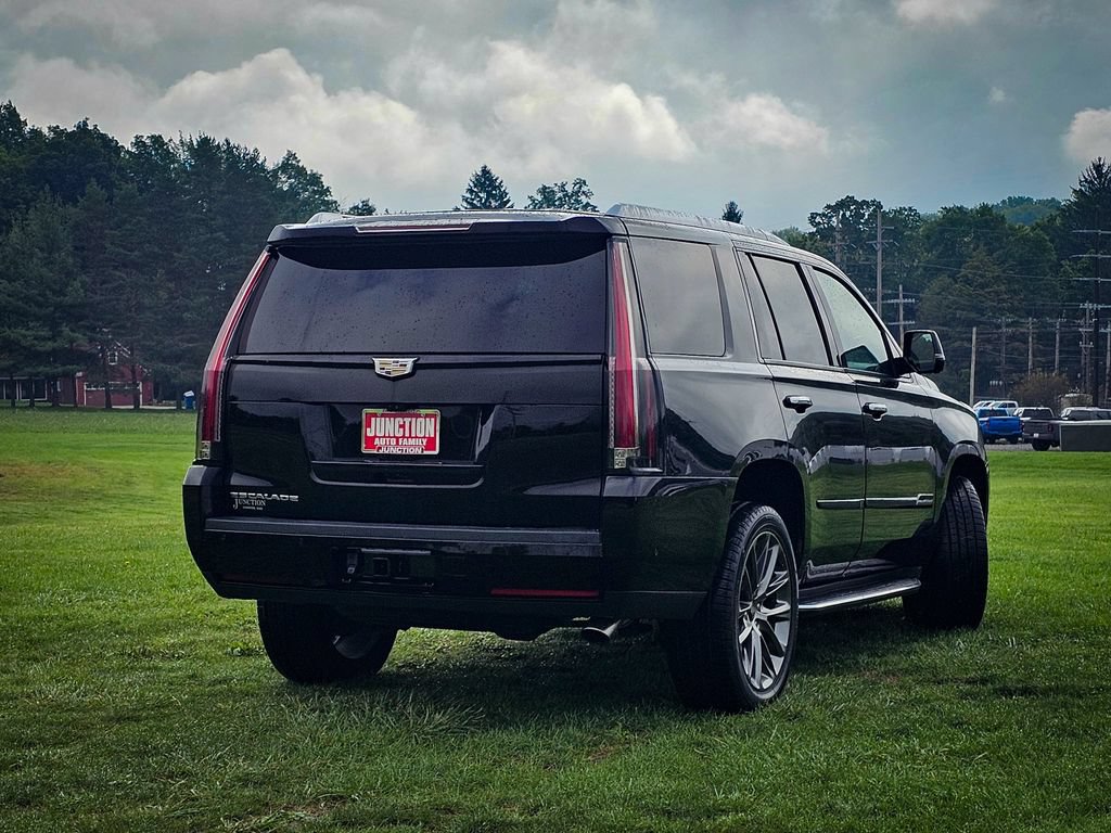 Used 2020 Cadillac Escalade Luxury w/ Escalade Sport Edition RWD image 3