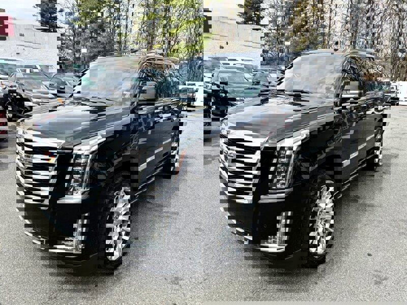 Used 2020 Cadillac Escalade ESV Premium Luxury image 9