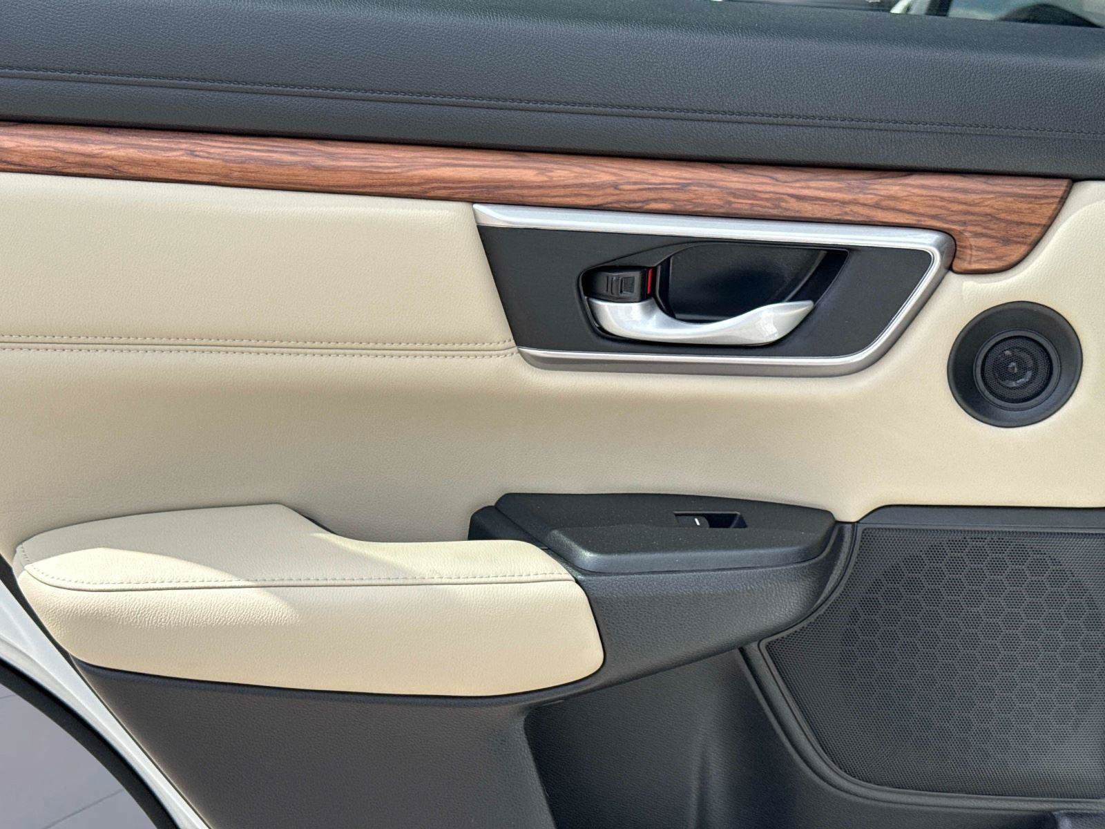 Certified 2020 Honda CR-V Touring image 15