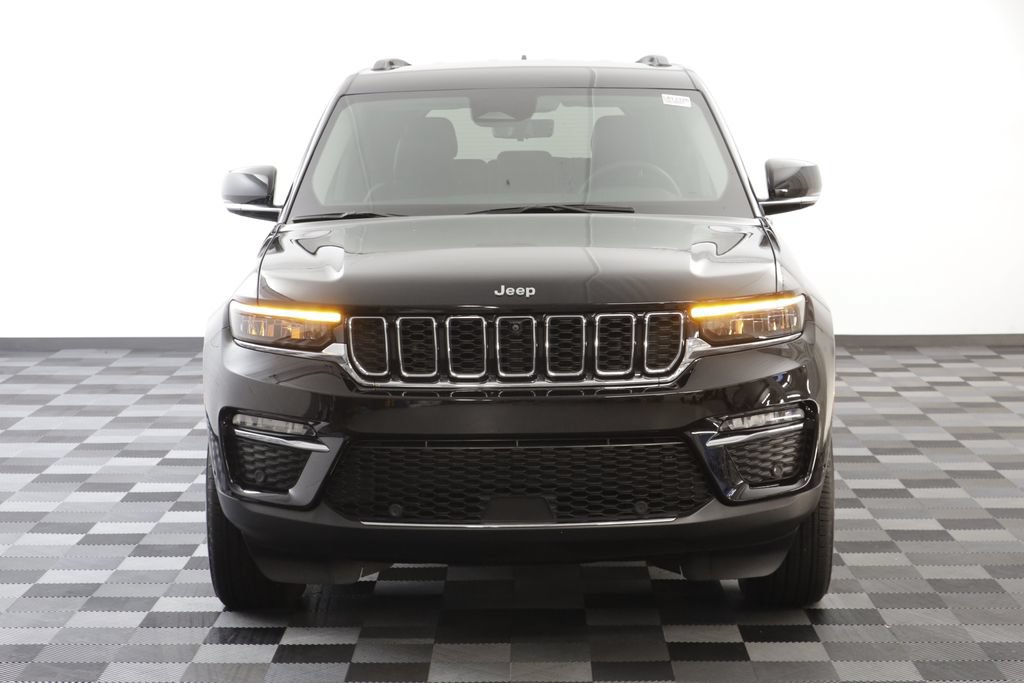 Used 2023 Jeep Grand Cherokee Limited w/ Luxury Tech Group II AWD/4WD image 23