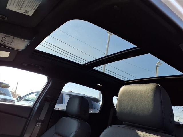 Used 2023 Chevrolet Blazer RS FWD image 19