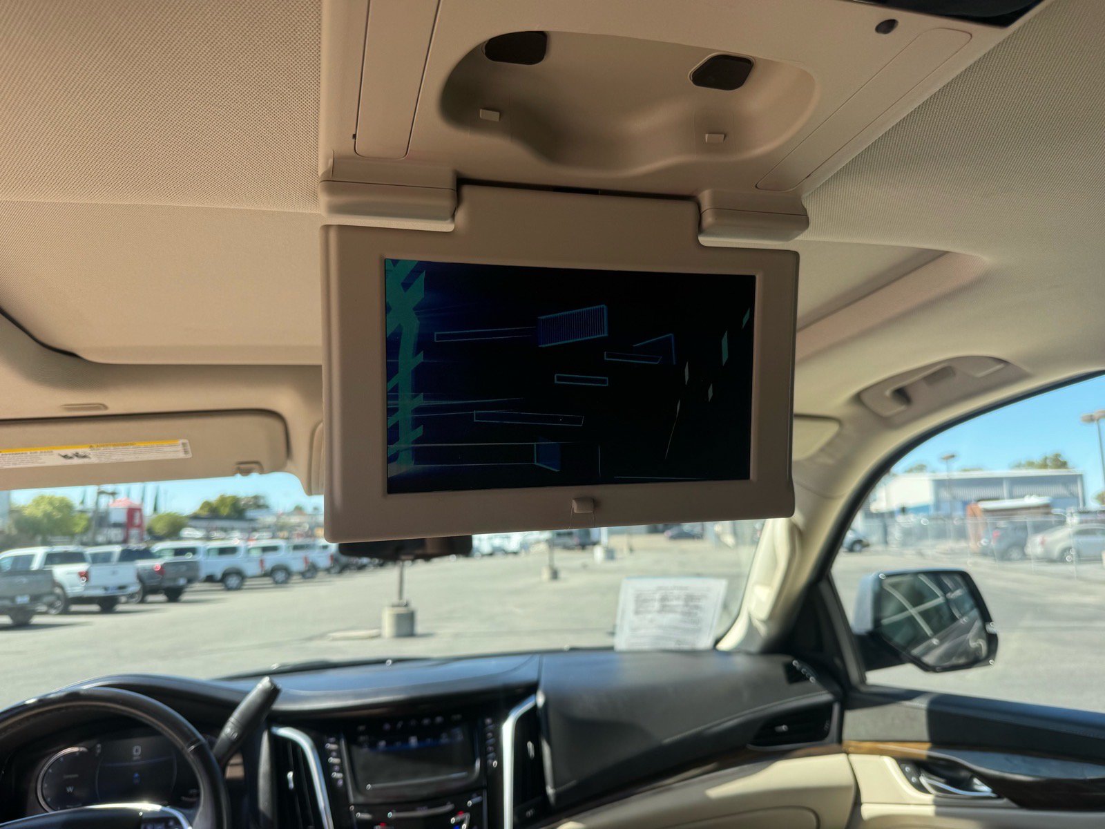Used 2019 Cadillac Escalade Premium Luxury AWD/4WD image 15