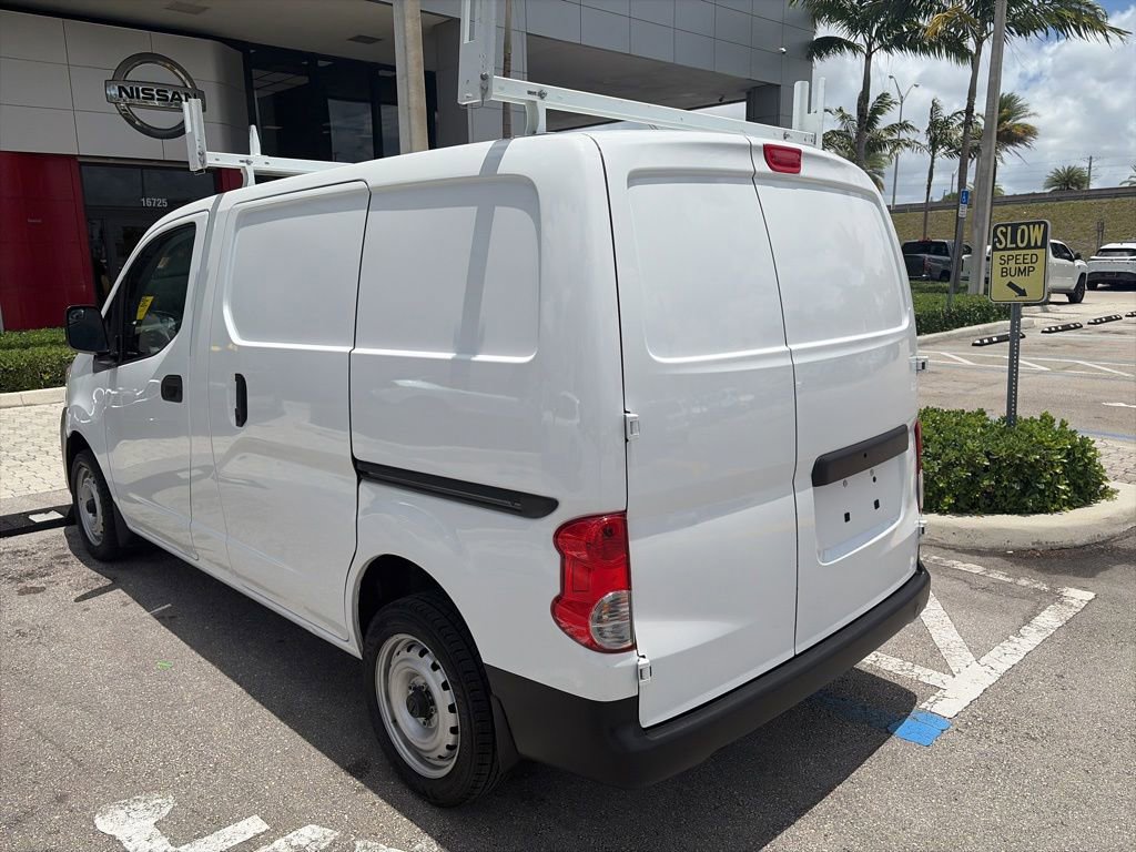 Used 2021 Nissan NV200 S FWD image 5