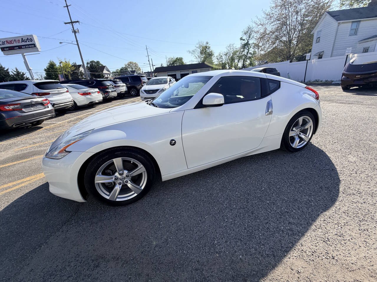 Used 2012 Nissan 370Z Touring RWD image 31