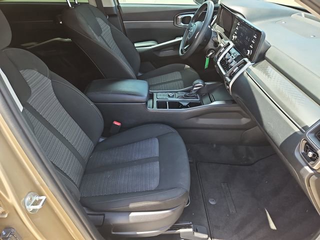 Used 2021 Kia Sorento LX FWD image 11