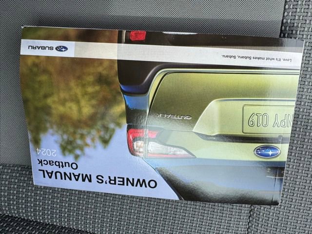 Used 2024 Subaru Outback Premium AWD/4WD image 23