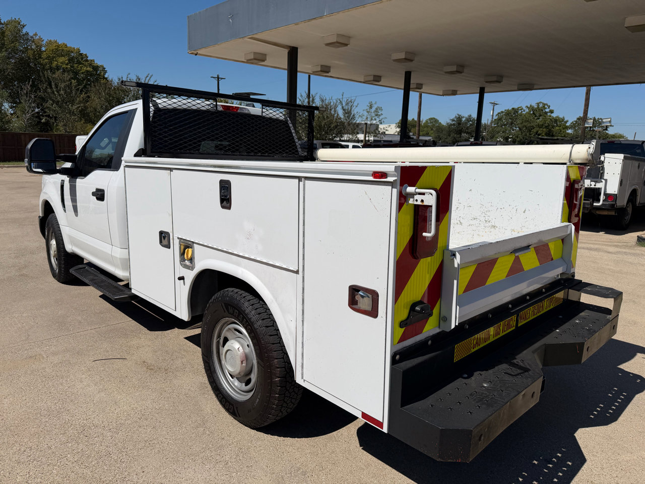 Used 2019 Ford F250 XL w/ Power Equipment Group image 3