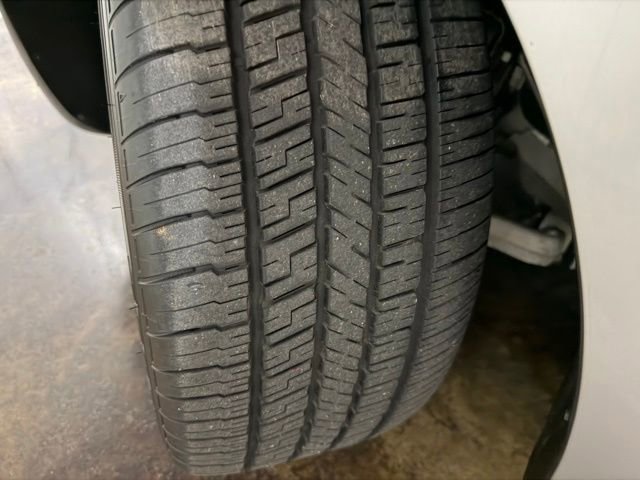 Used 2007 Pontiac Solstice Convertible w/ Preferred Package RWD image 12