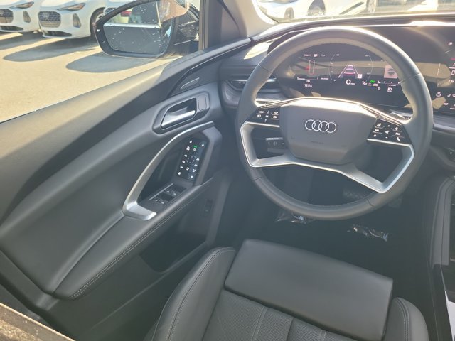 Certified 2025 Audi Q5 Premium AWD/4WD image 13
