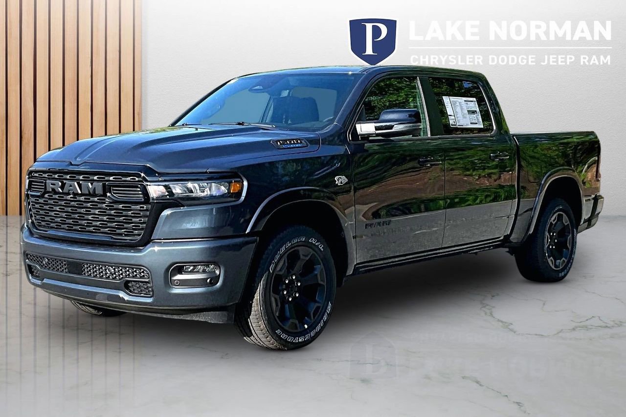New 2026 RAM 1500 4x4 Crew Cab image 4