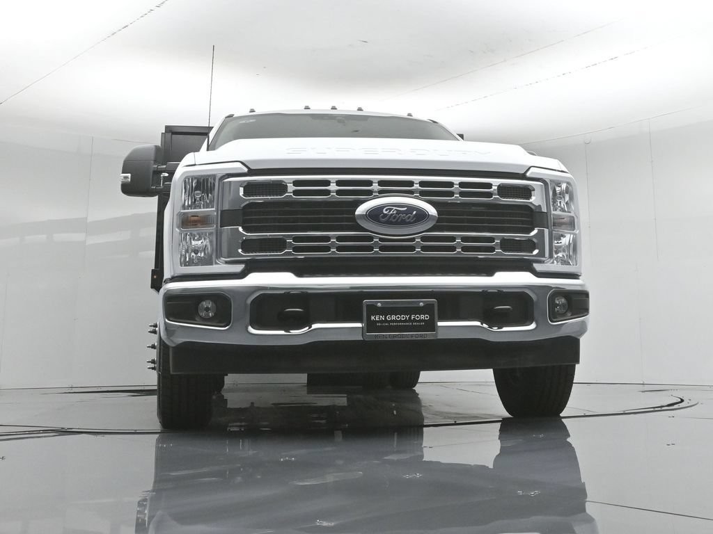 New 2026 Ford F350 XL w/ XL Chrome Package RWD image 39