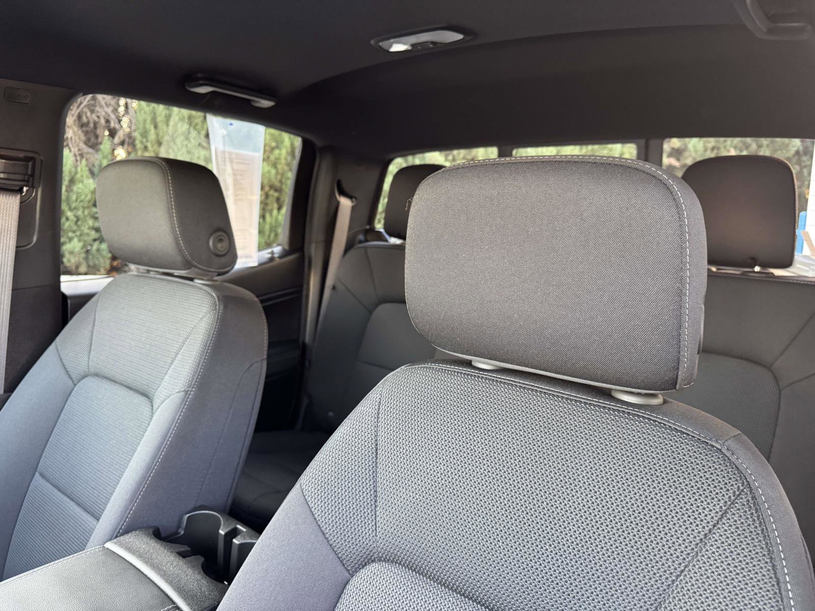 Used 2025 GMC Canyon Elevation w/ Convenience Package image 24