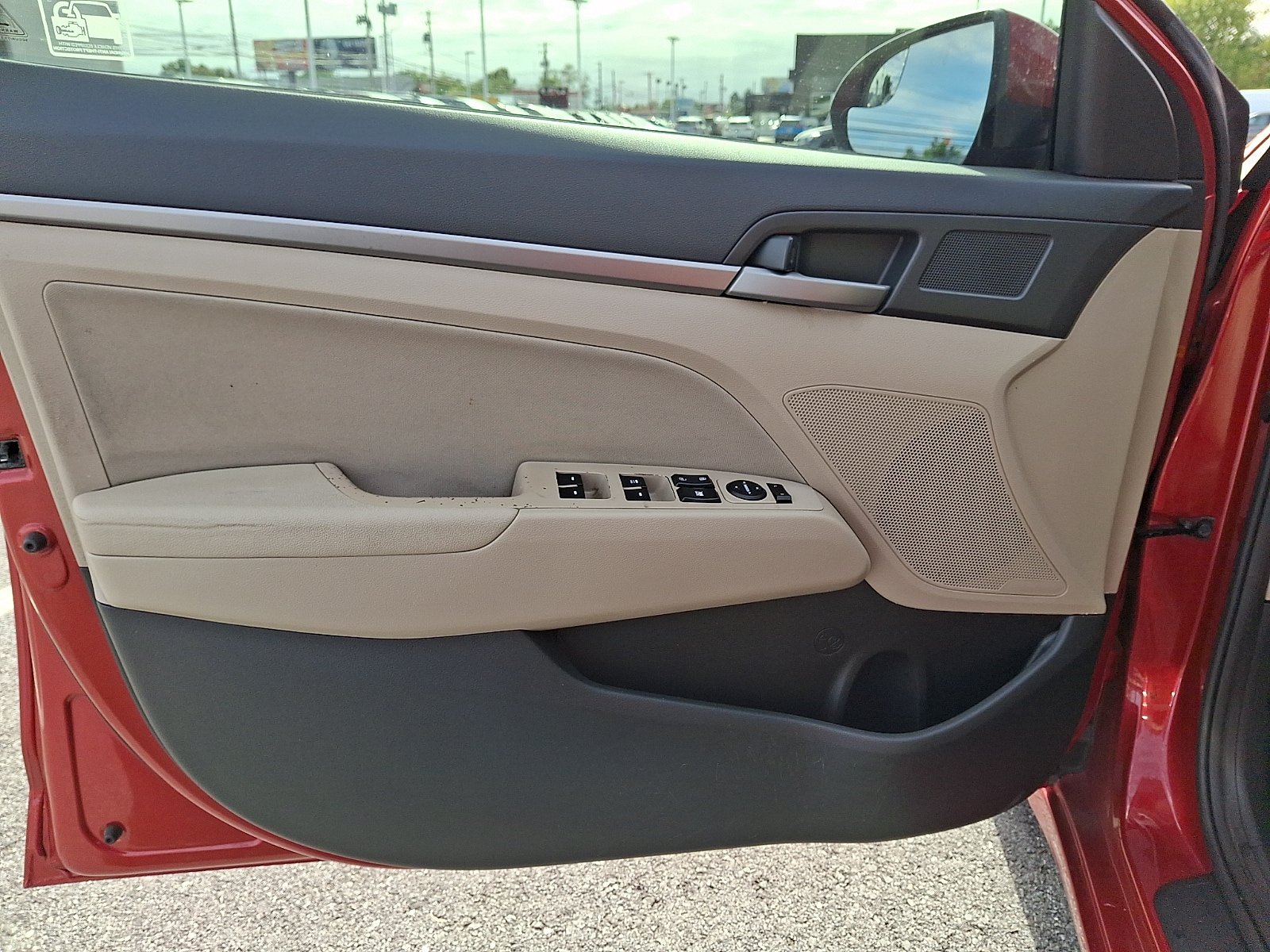 Used 2017 Hyundai Elantra SE FWD image 14