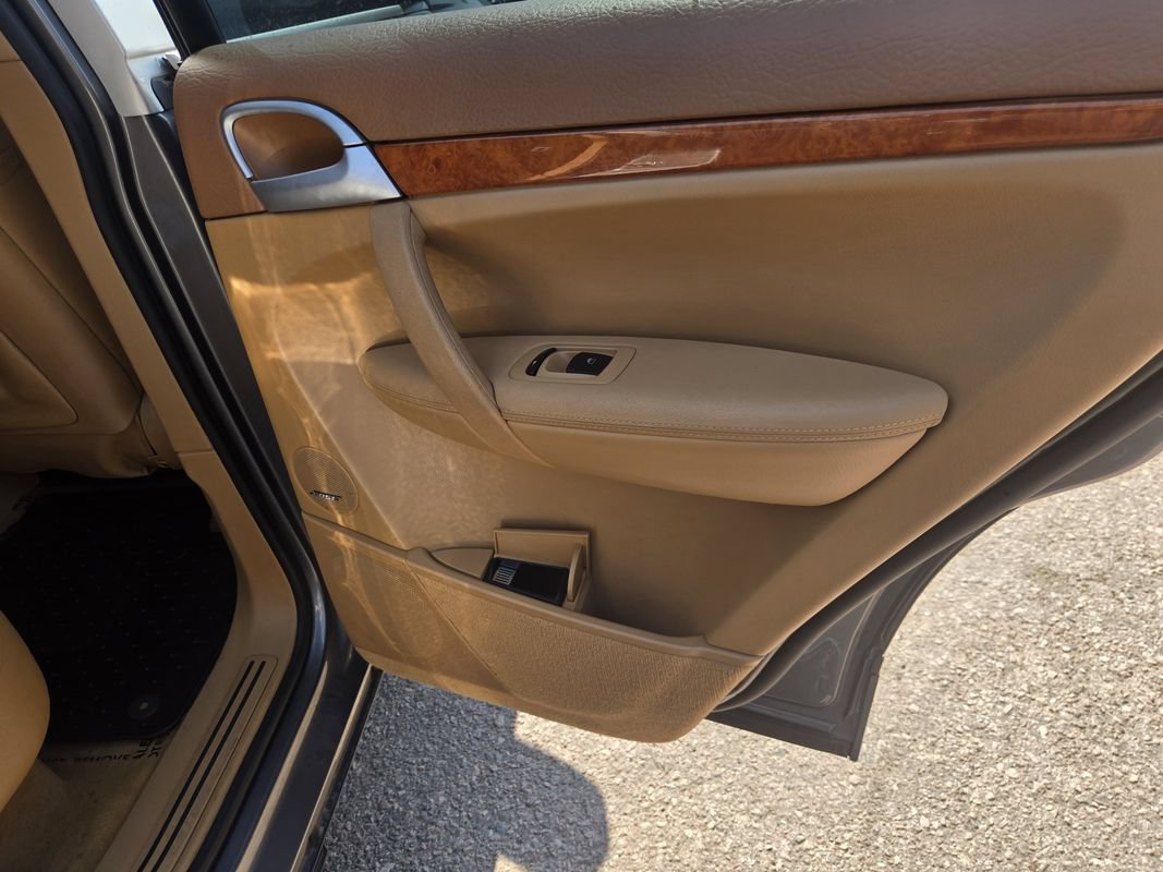 Used 2009 Porsche Cayenne AWD/4WD image 23