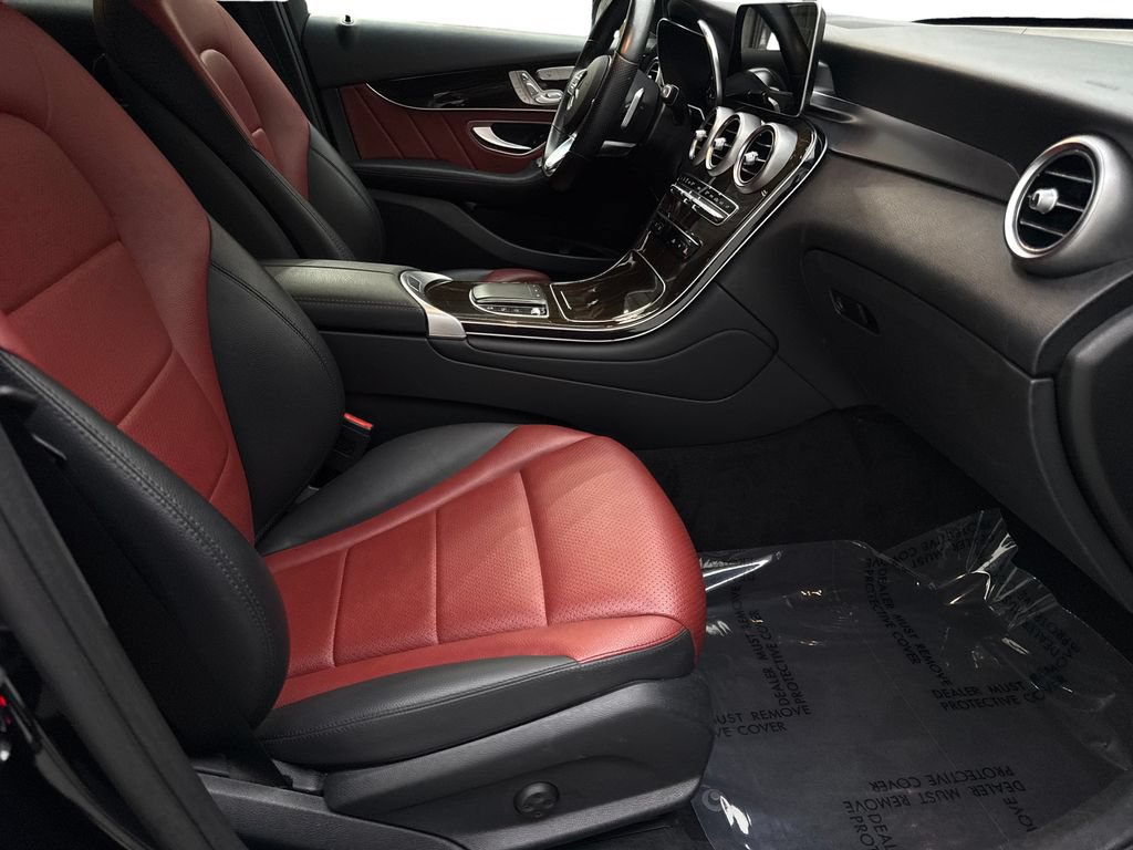 Used 2022 Mercedes-Benz GLC 300 w/ AMG Line image 42