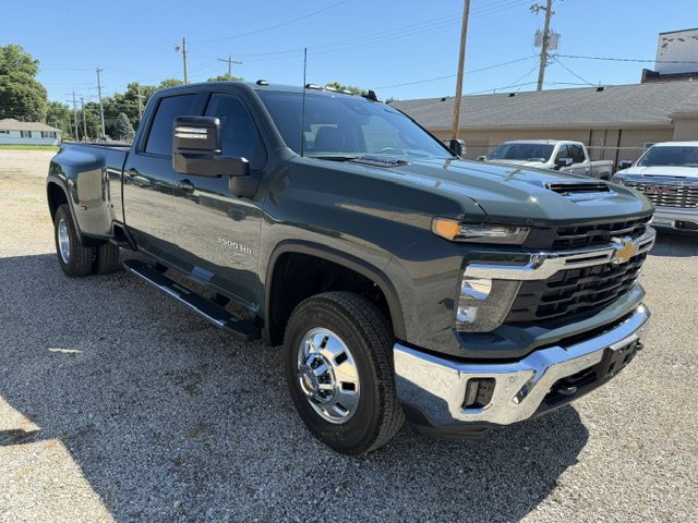 New 2026 Chevrolet Silverado 3500 LT w/ All Star Edition AWD/4WD image 7