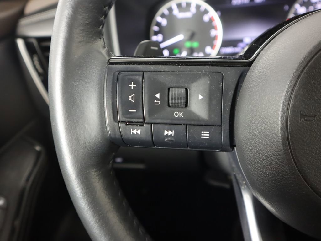 Used 2021 Nissan Rogue SL image 17