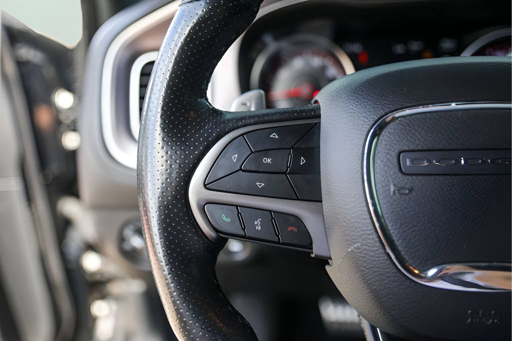 Used 2019 Dodge Charger R/T w/ Plus Group RWD image 17