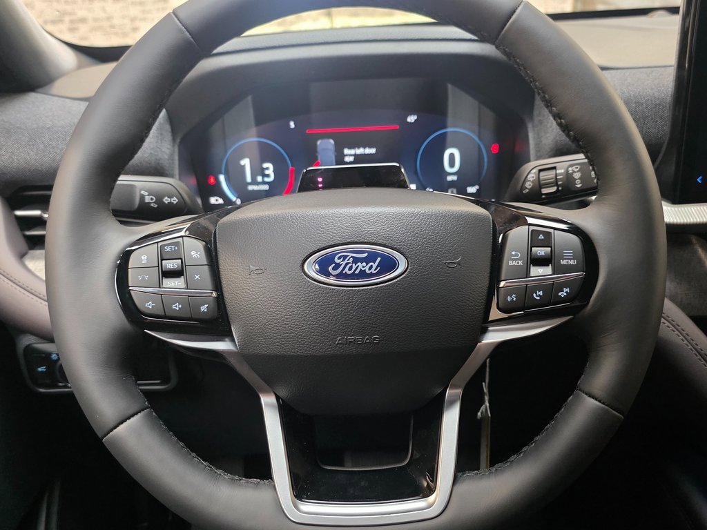 New 2026 Ford Explorer Platinum image 24