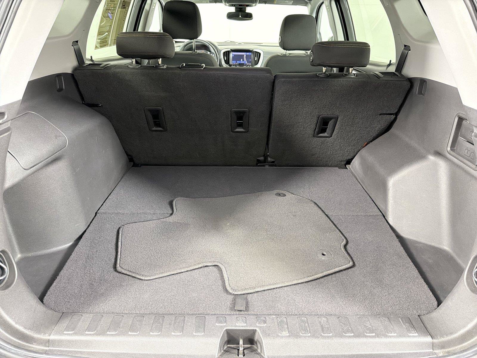 Certified 2020 GMC Terrain SLE w/ Driver Convenience Package FWD image 16