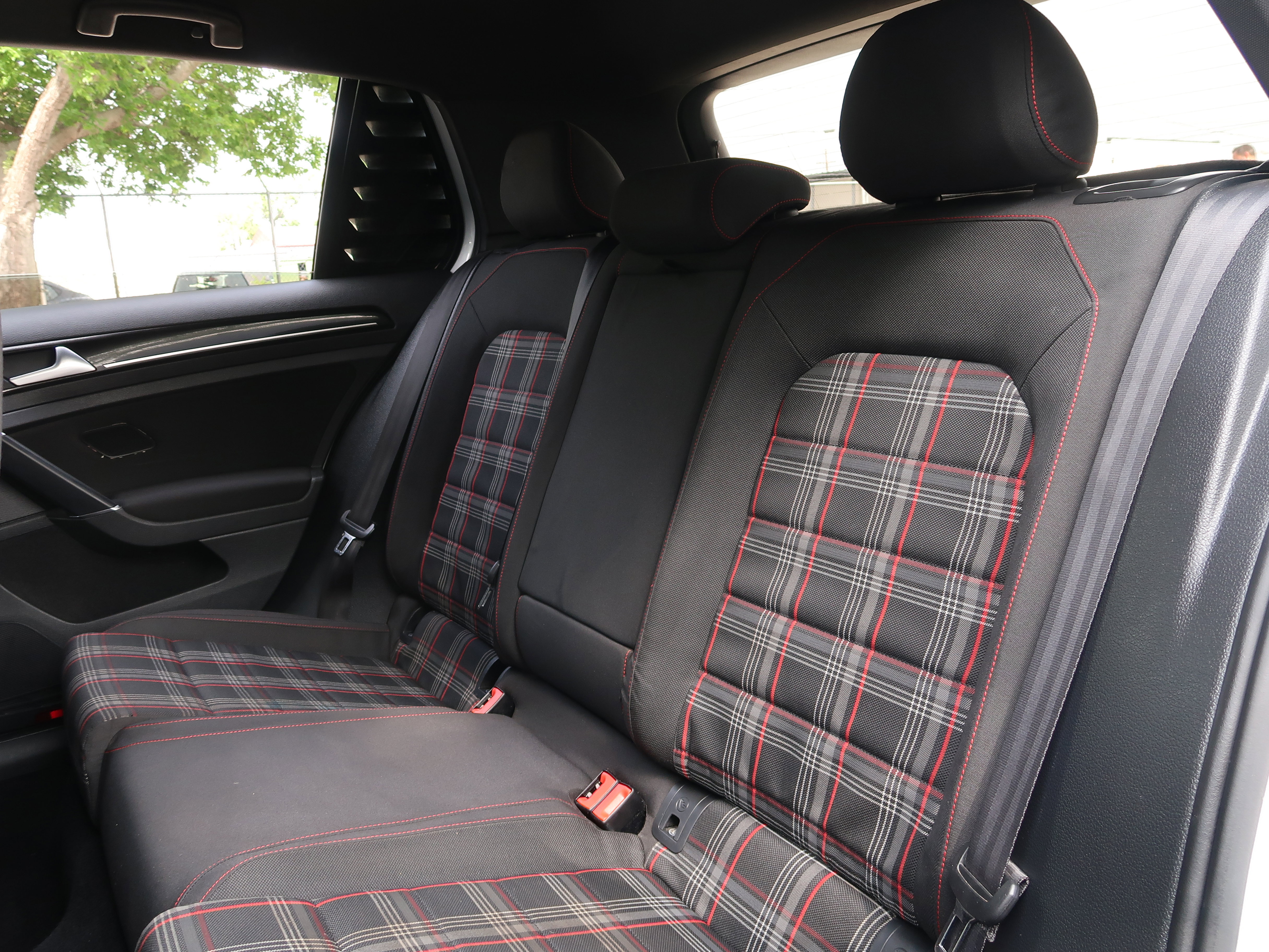 Used 2015 Volkswagen GTI S FWD image 28