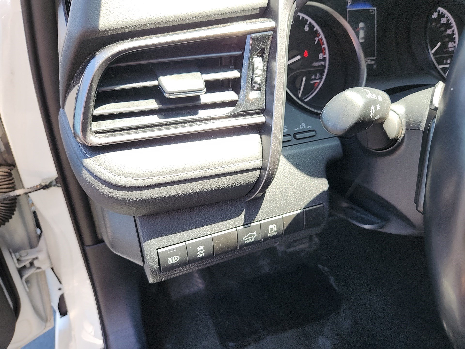 Certified 2024 Toyota Camry SE FWD image 12