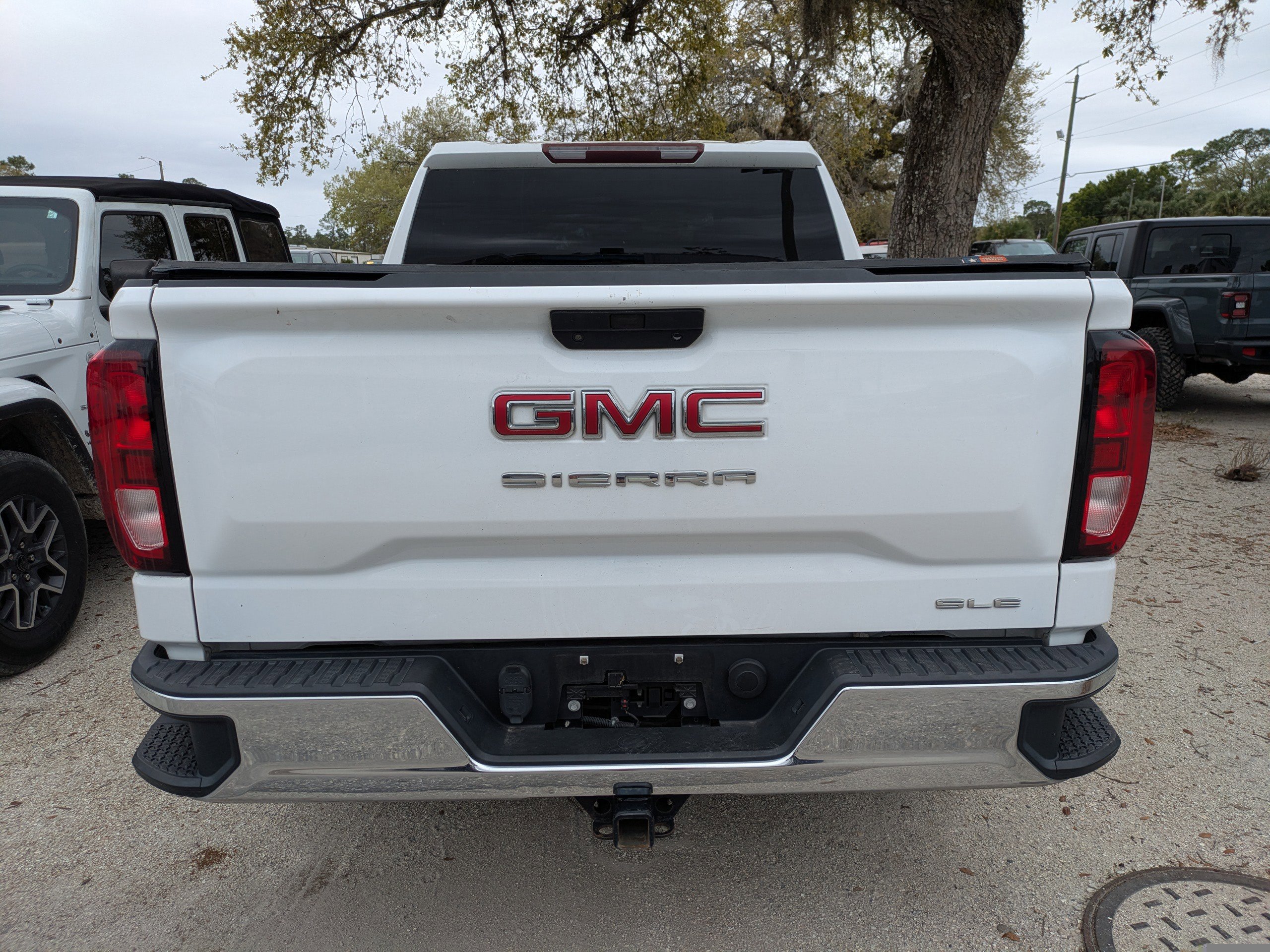 Used 2019 GMC Sierra 1500 SLE w/ SLE Value Package image 6