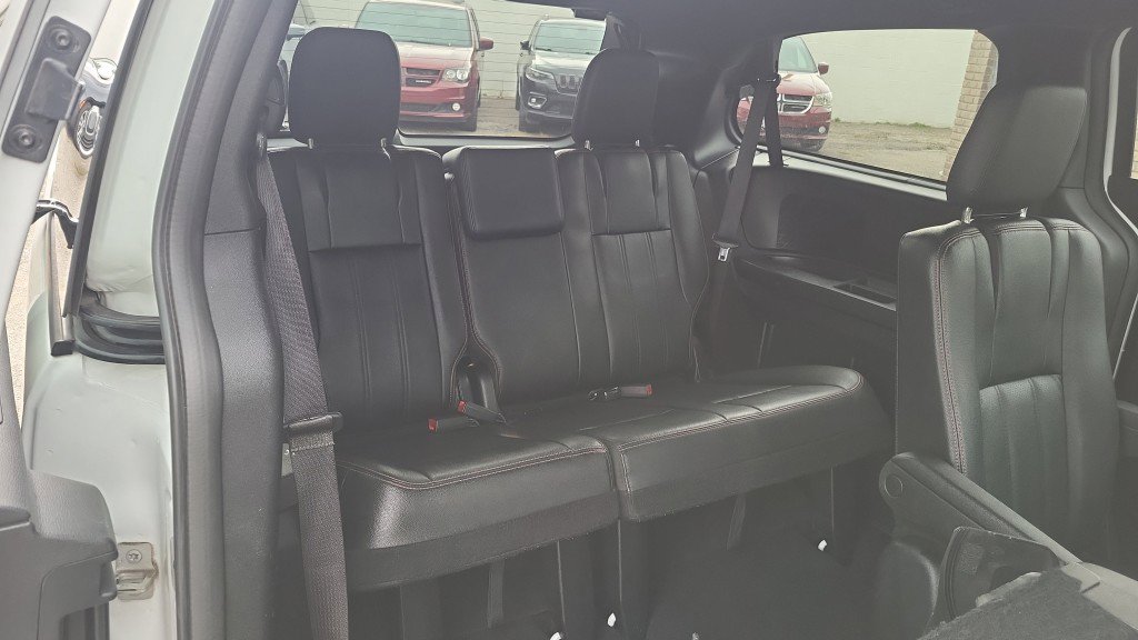 Used 2019 Dodge Grand Caravan GT image 23