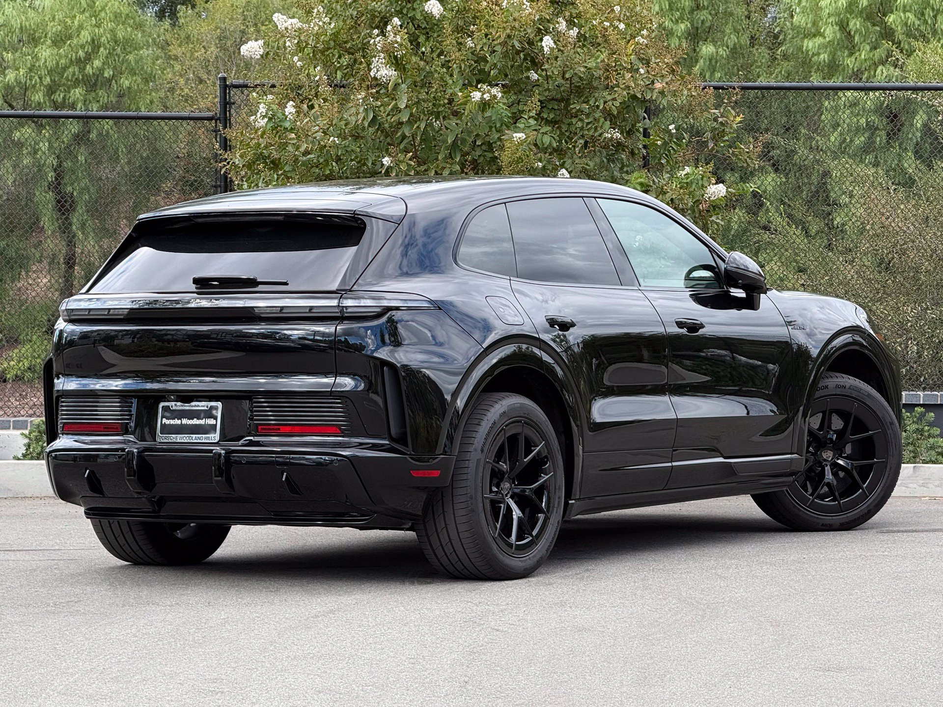 New 2026 Porsche Cayenne Turbo AWD/4WD image 7