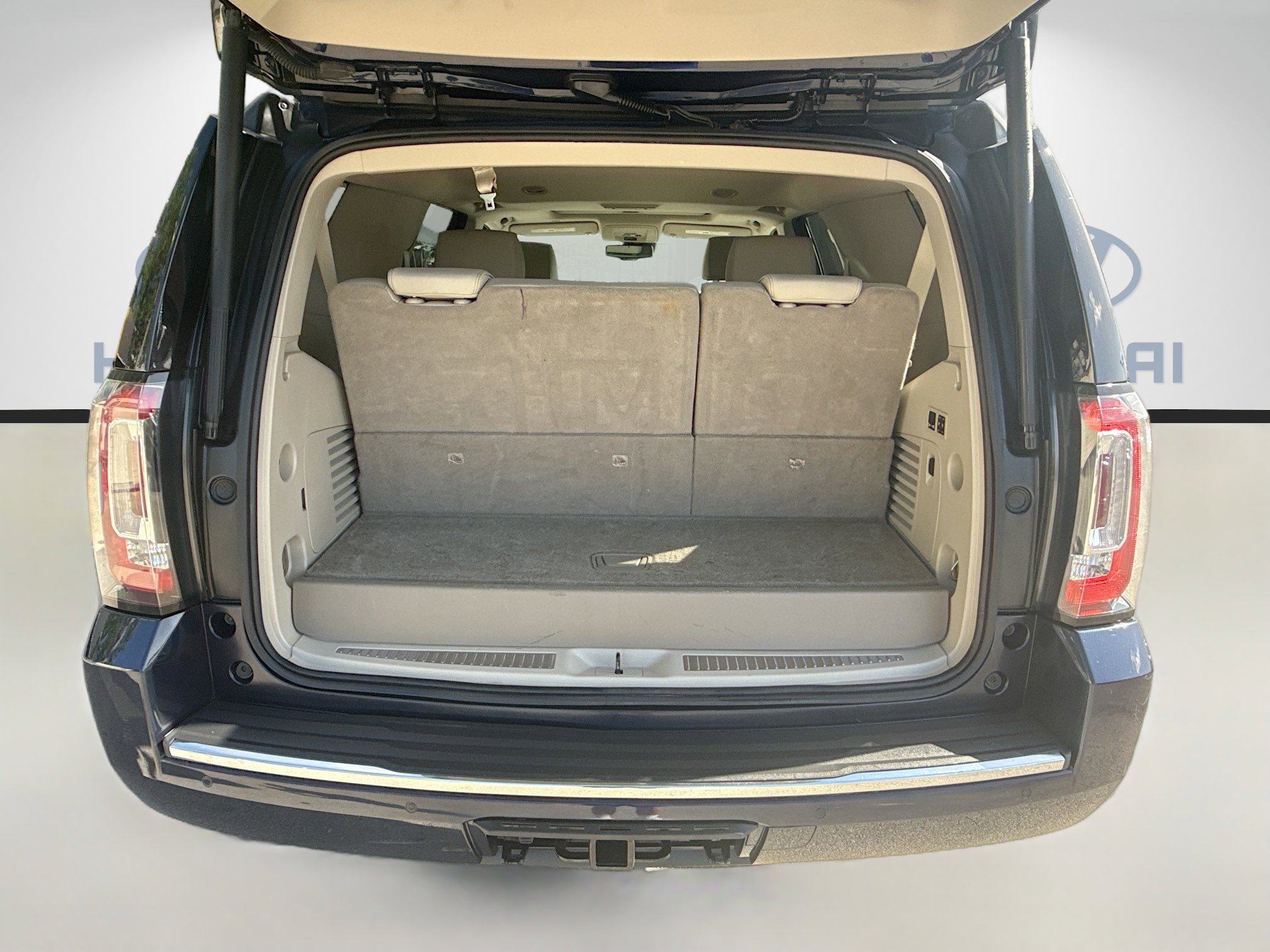 Used 2020 GMC Yukon Denali image 24