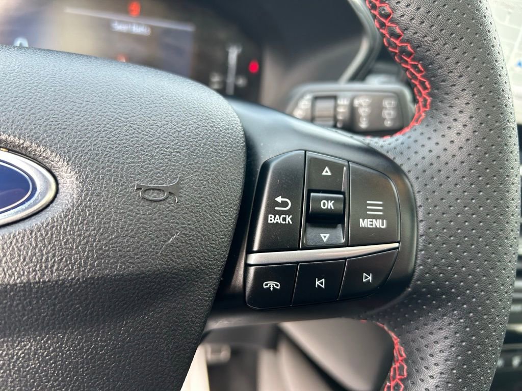 Certified 2023 Ford Escape ST-Line image 23