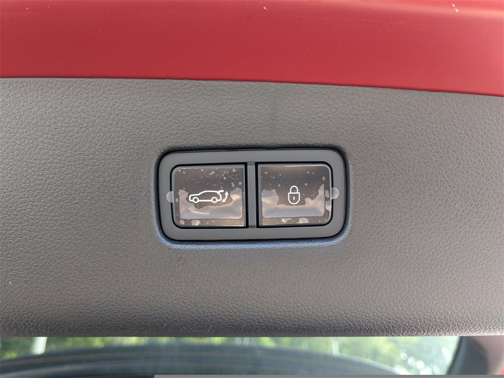 New 2026 Genesis GV70 2.5T Select image 13