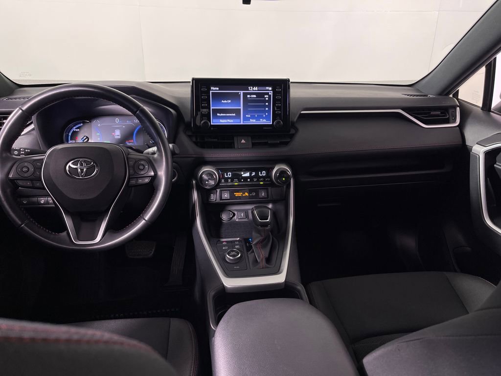 Used 2021 Toyota RAV4 SE w/ Weather & Moonroof Package image 12