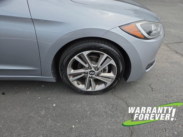 Used 2017 Hyundai Elantra Limited FWD image 19