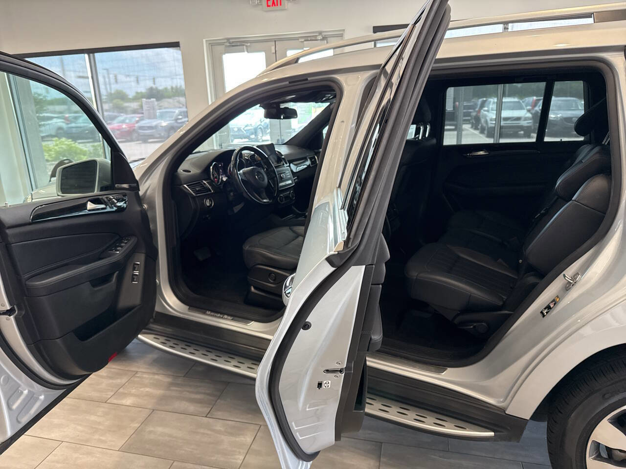 Used 2018 Mercedes-Benz GLS 450 4MATIC w/ Premium Package image 14