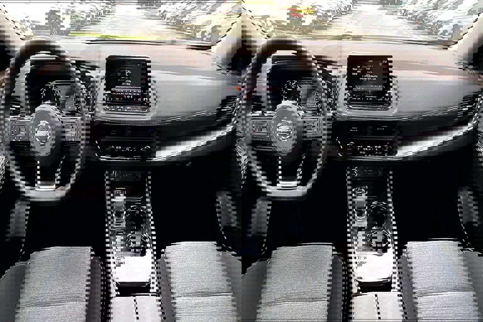 Certified 2023 Nissan Rogue SV FWD image 14