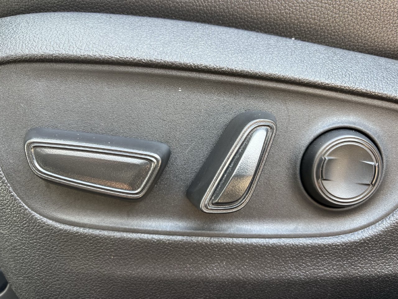 Used 2026 Toyota Grand Highlander FWD image 23