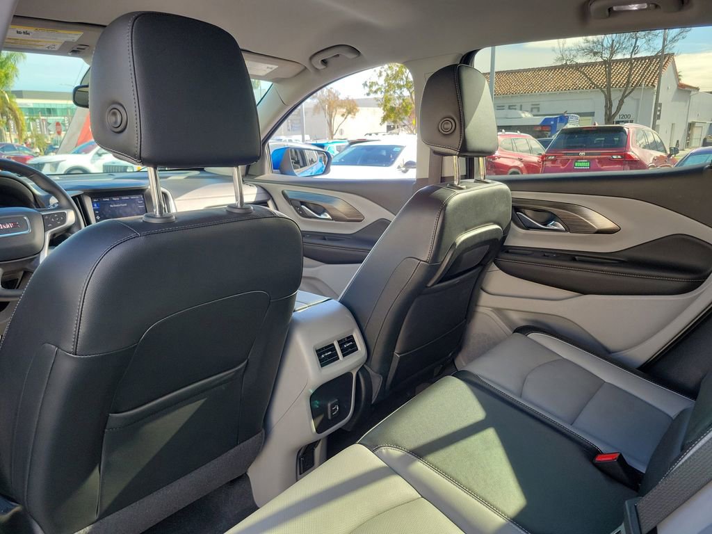 Used 2024 GMC Terrain SLT w/ LPO, Floor Liner Package image 15