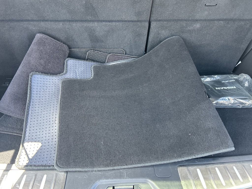 Certified 2021 Nissan Armada Platinum w/ Captain's Chairs Package AWD/4WD image 31