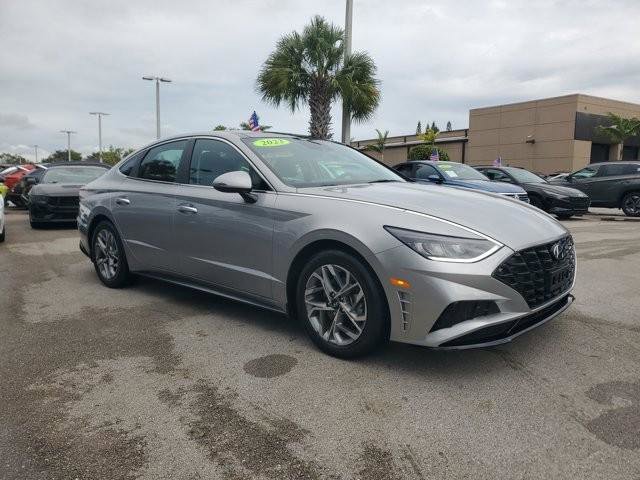 Certified 2023 Hyundai Sonata SEL w/ Convenience Package image 3