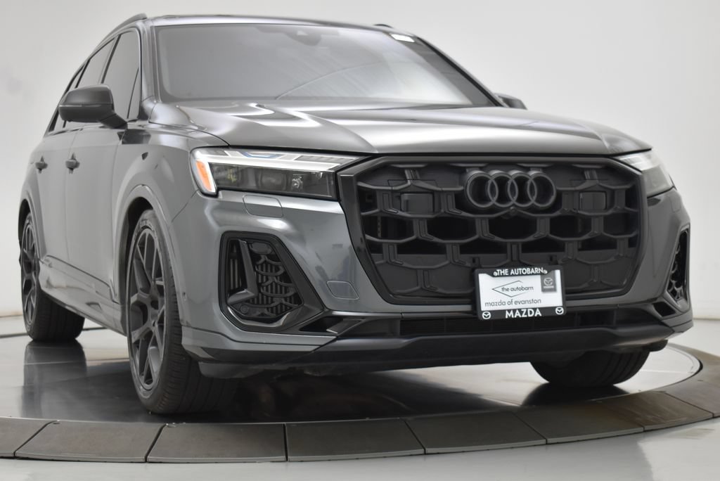 Used 2025 Audi SQ7 Prestige AWD/4WD image 16