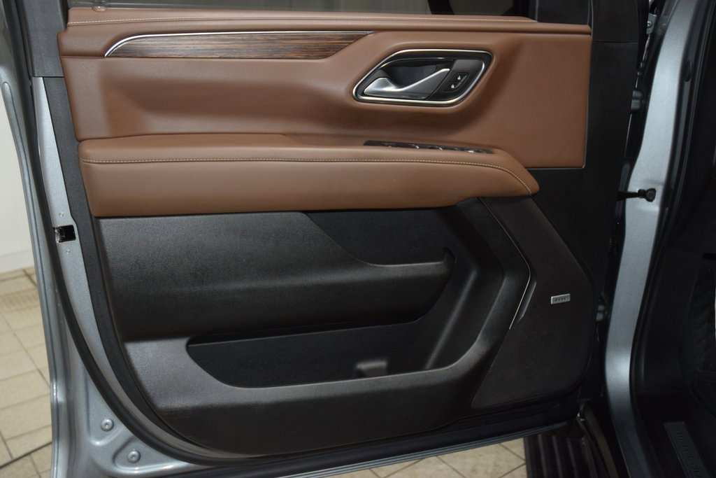 Used 2024 Chevrolet Suburban High Country image 47