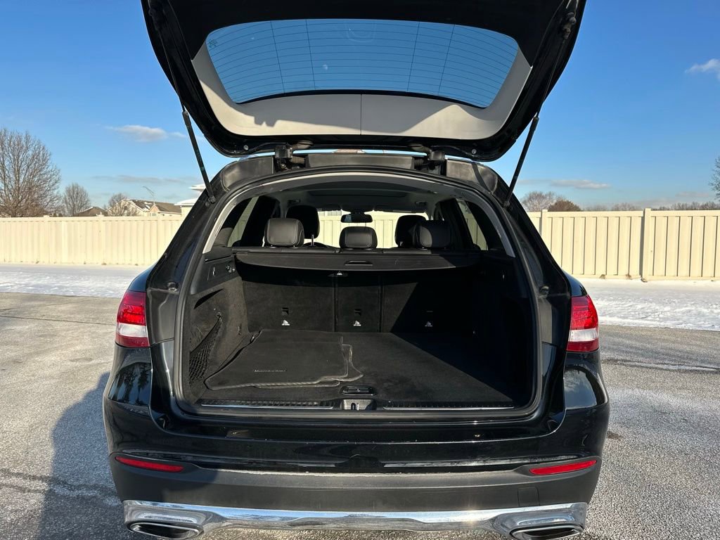 Used 2016 Mercedes-Benz GLC 300 4MATIC image 24