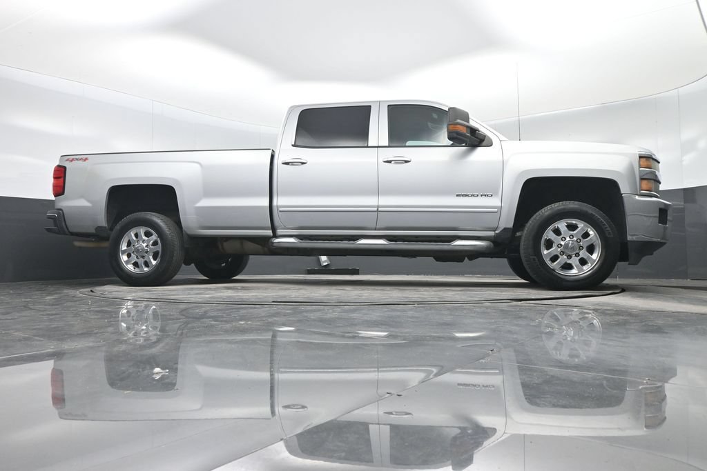 Used 2015 Chevrolet Silverado 2500 LT w/ LT Convenience Package AWD/4WD image 32