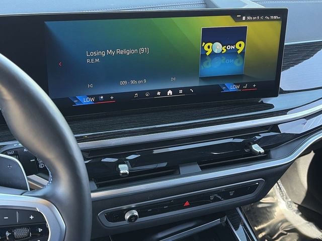 Used 2025 BMW X7 M60i image 27