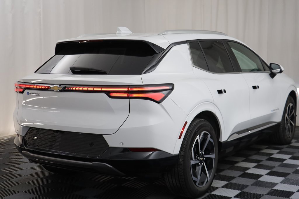 Certified 2025 Chevrolet Equinox EV LT image 18